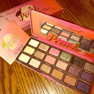 Too Faced Sweet Peach palette